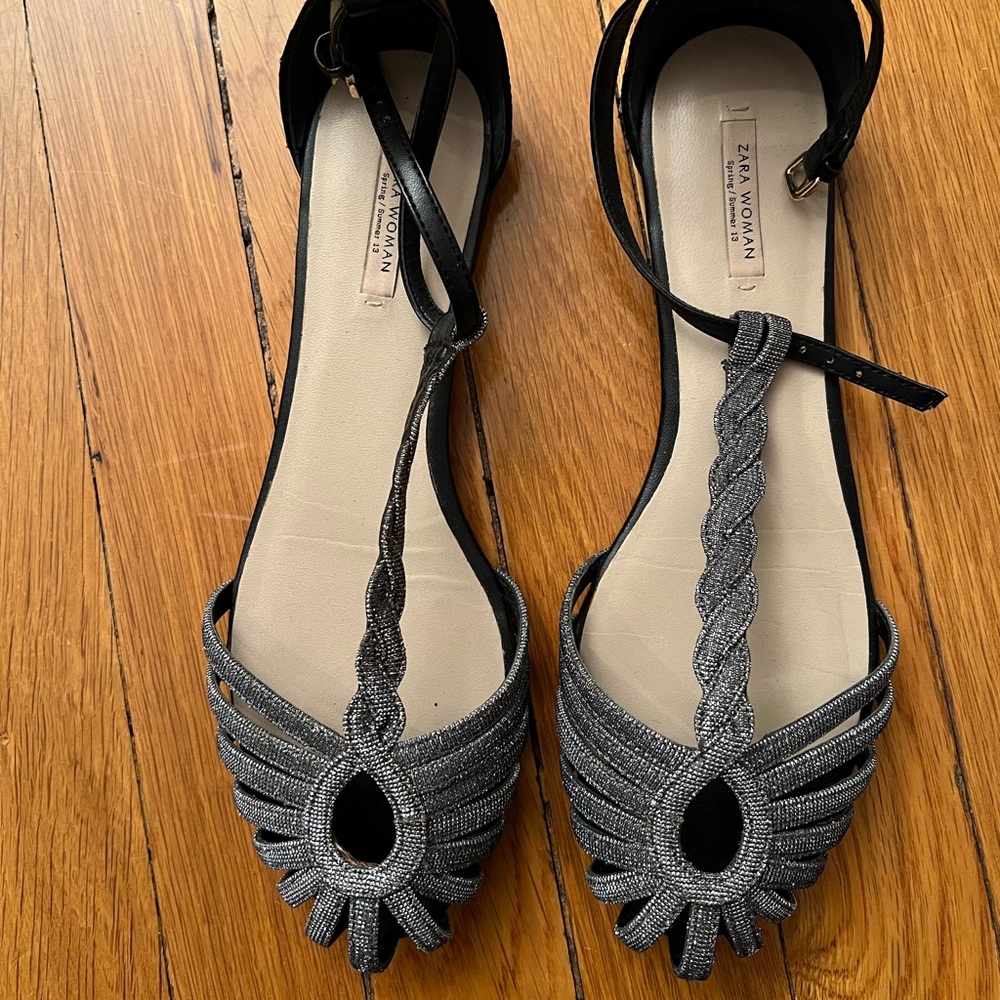 Zara sandals size 8